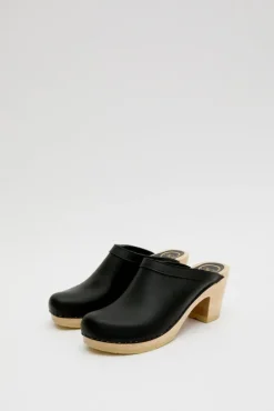 Old School Clog on High Heel in Black