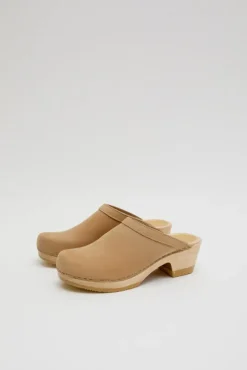Old School Clog on Mid Heel in Bone