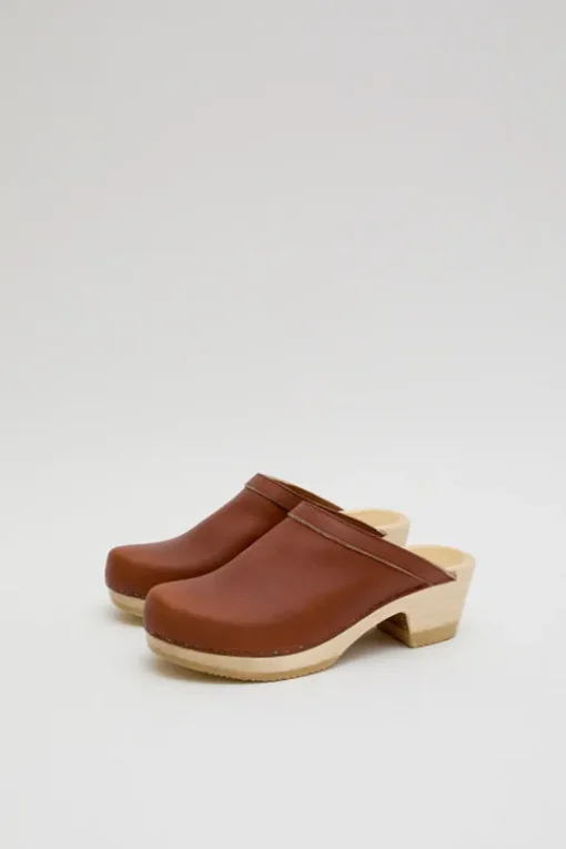 Old School Clog on Mid Heel in Bourbon