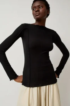 Omato Long Sleeve Top in Black