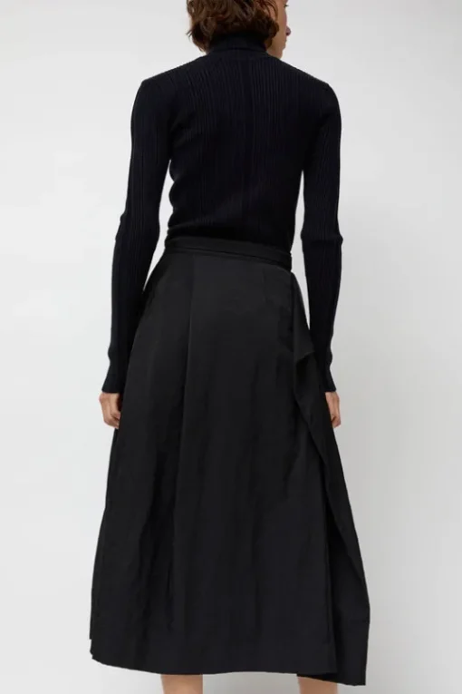 Origami Skirt in Black