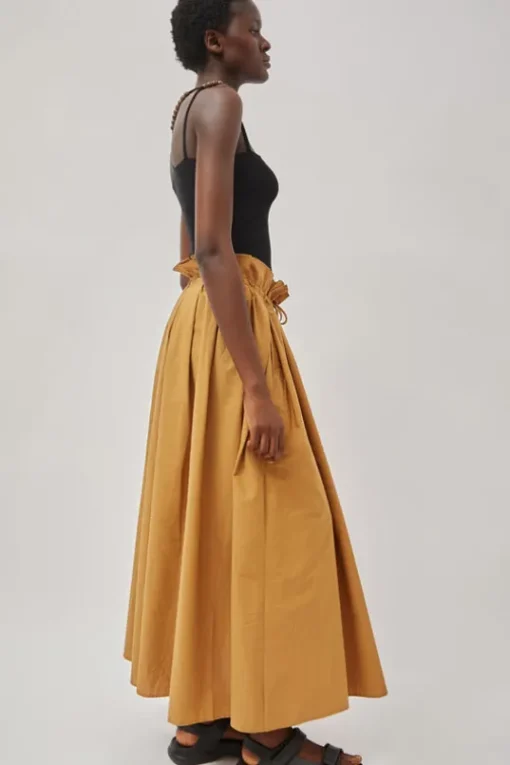 Parachute Skirt in Camel
