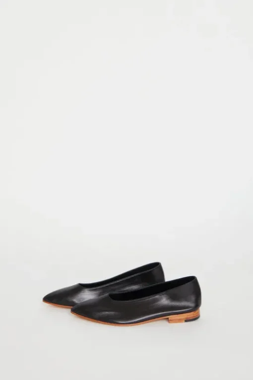 Party Flat in Black