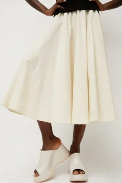 Patty in Beige