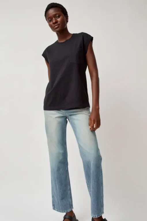 Pocket Tank in Stil Black