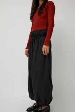 Point Pants in Black