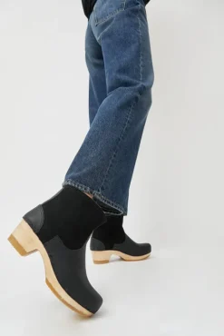 5" Pull on Shearling Clog Boot on Mid Heel in Black Suede