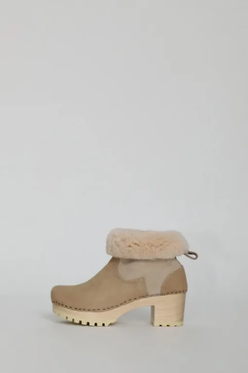5" Pull On Shearling Clog Boot on Mid Tread in Bone Suede on White Base
