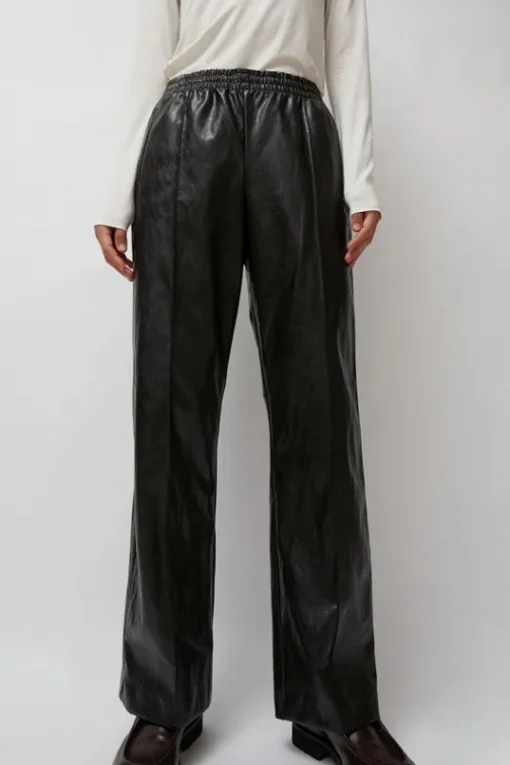Quinlan Pant in Brown