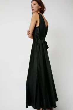 Reine Dress in Black