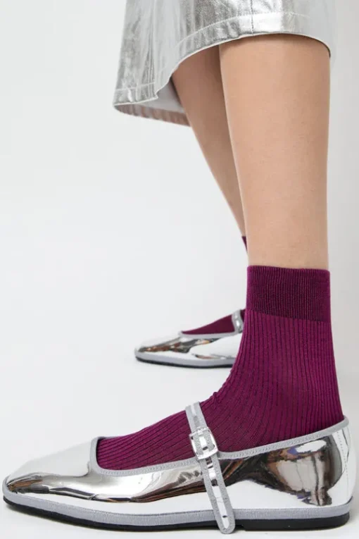 Ribbed Ankle Socks in Susina