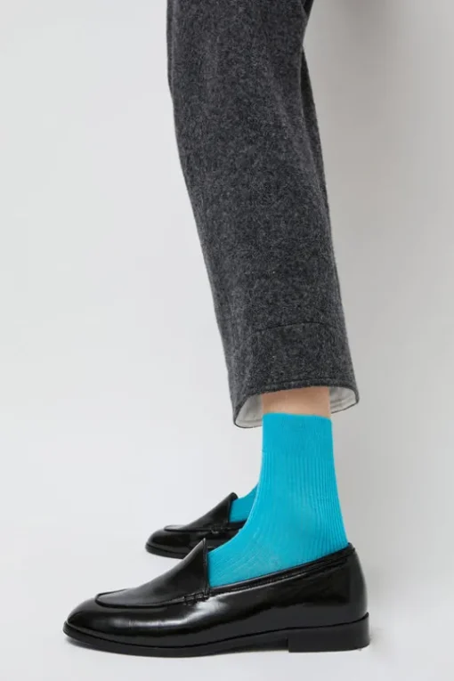 Ribbed Ankle Socks in Turquoise