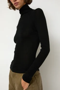 Ribbed High Neck in Black