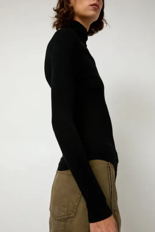 Ribbed High Neck in Black