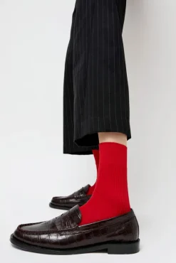 Ribbed Mid Calf Bio Cotton Socks in Rosso Lacca