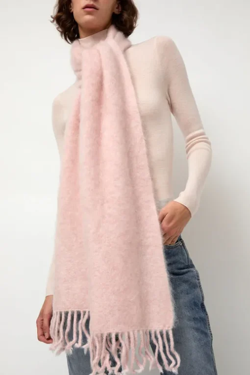 Ribbed Mohair Scarf in Blush