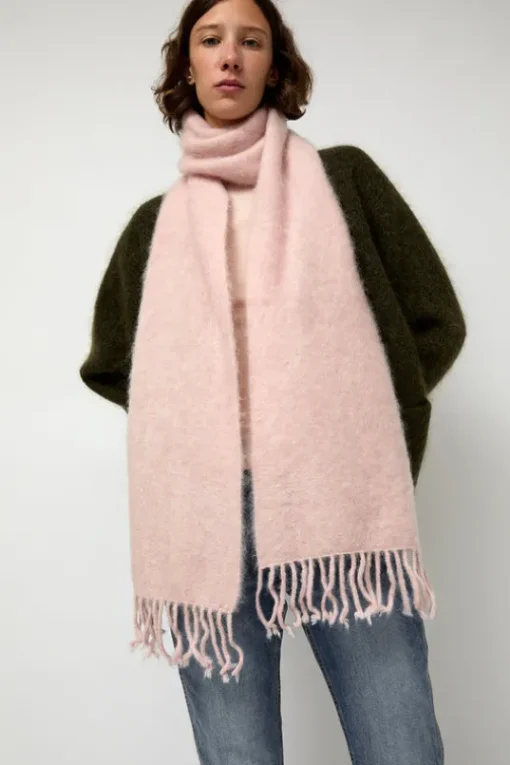 Ribbed Mohair Scarf in Blush