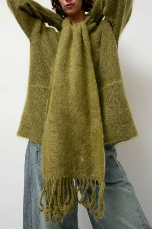 Ribbed Mohair Scarf in Matcha