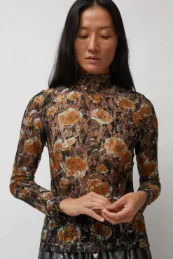 Rosa Turtleneck in Gold Roses