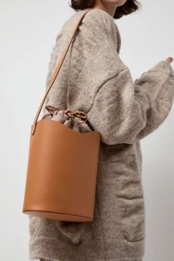 Roseto Bucket Bag in Naturale