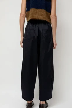 Satin Curved Pants in Night