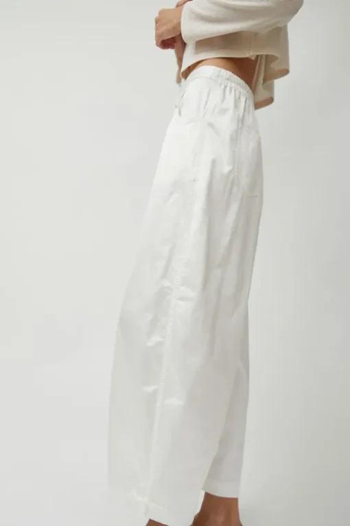 Satin Curved Pants in White