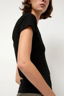 Shrunken Tee in Black