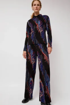 Silhouette Plisse Pant in Blue Shadow Wing