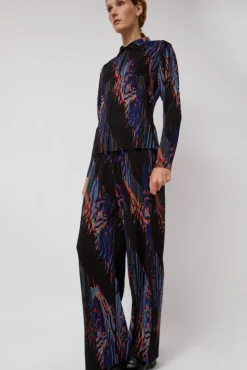 Silhouette Plisse Shirt in Blue Shadow Wing