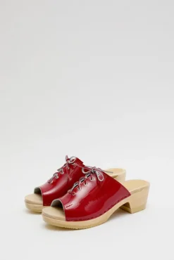 Simone Clog on Mid Heel in Red Patent