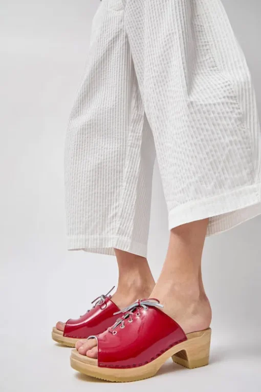 Simone Clog on Mid Heel in Red Patent