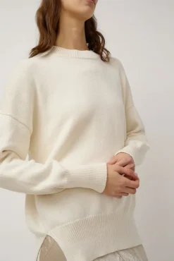 Simple Crewneck in White