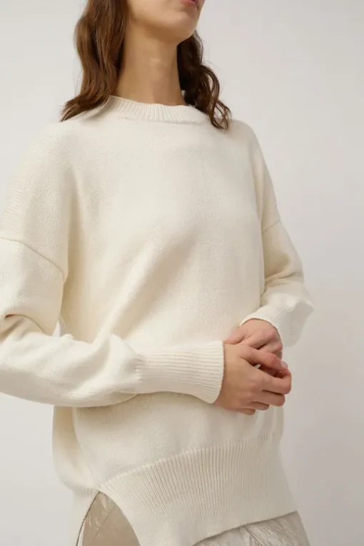 Simple Crewneck in White