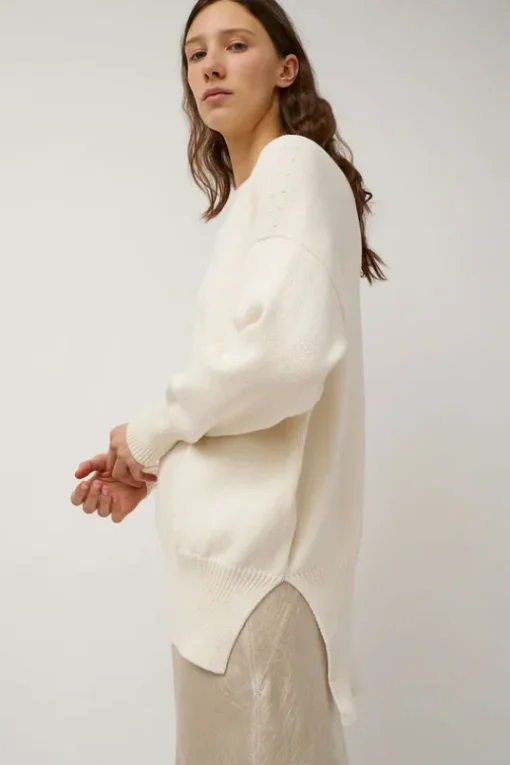 Simple Crewneck in White