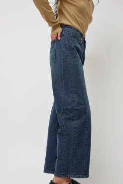 Slim Lasso Jean in Cate Wash