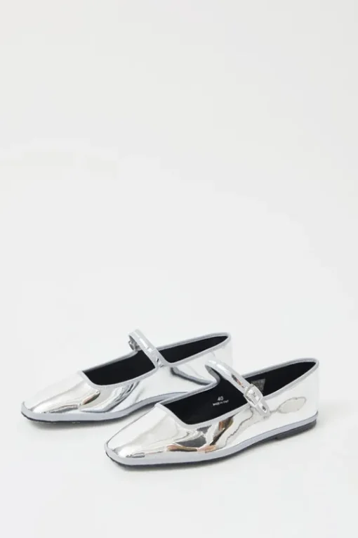 Square Toe Mary Jane in Silver Mirror
