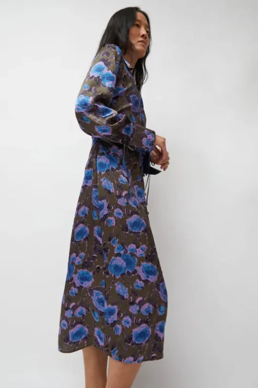 Stella Dress in Violet Roses