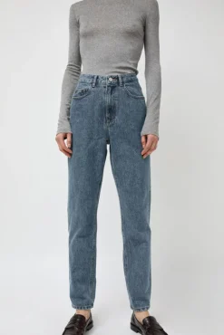 Straight Fit Denim in Mid Blue