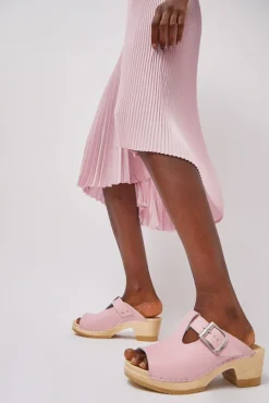 T Strap Clog on Mid Heel in Light Pink