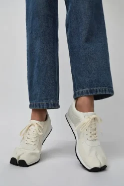 Tabi Trainer Rebirth in White