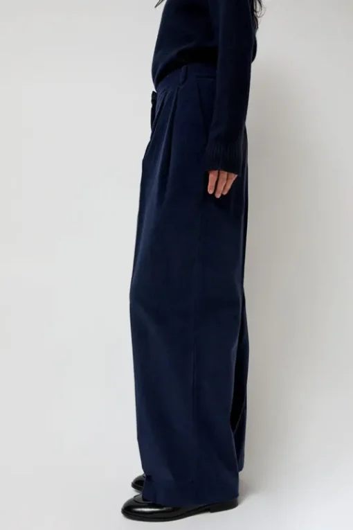 Thin Corduroy Wide Leg Pants in Navy
