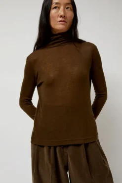 Thin Ribbed Roll Neck Top in Brown