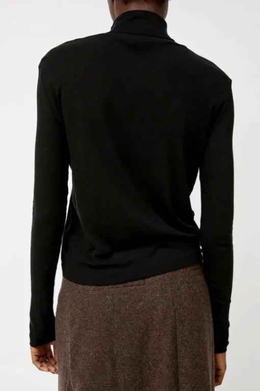 Thin Ribbed Roll Neck Top in Black