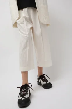 6400 Trainer in White