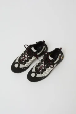 6400 Trainer in White