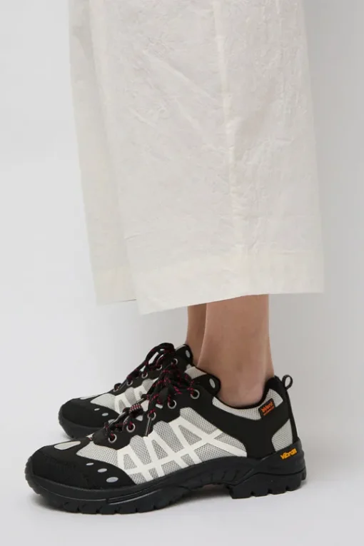 6400 Trainer in White