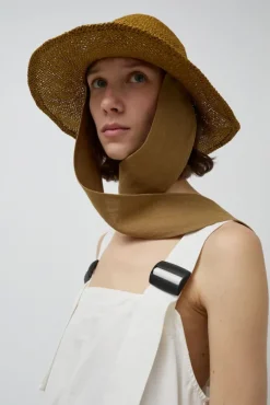 Traveller Otto Alessio Hat in Olive with Tobacco