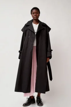 Trench Coat in Black