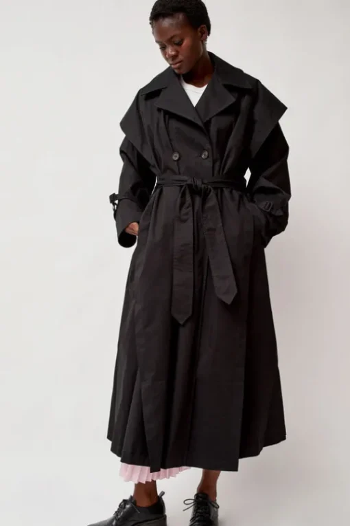 Trench Coat in Black