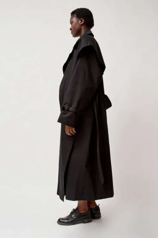 Trench Coat in Black